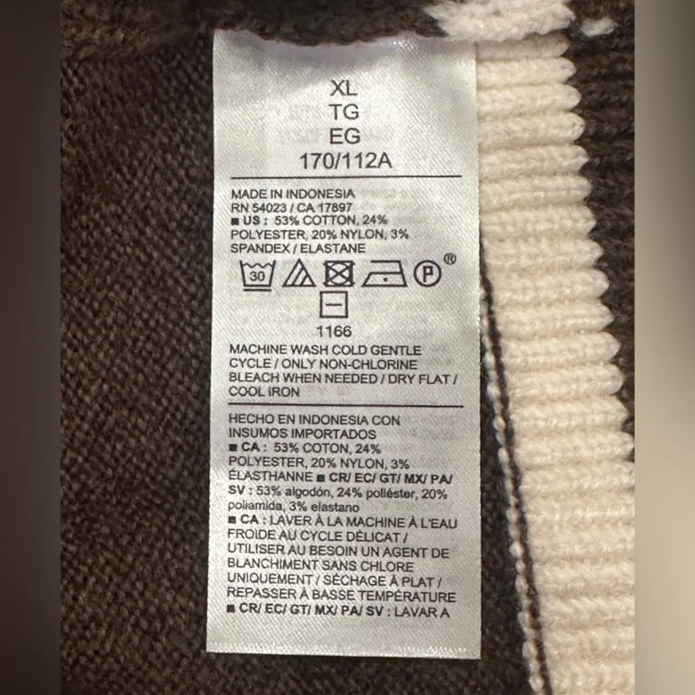 Old Navy SoSoft Loose V-Neck Sweater, Size XL. - Picture 5 of 10